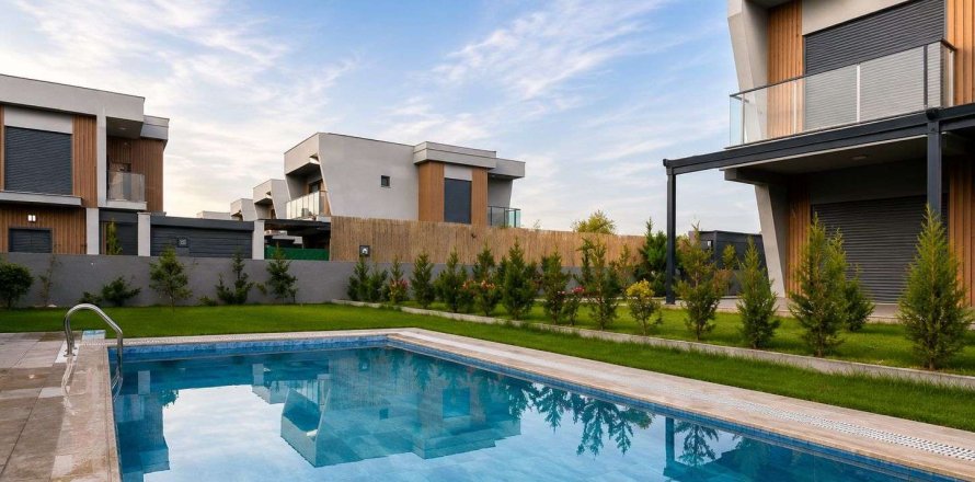 3+1 Villa  i Kusadasi, Aydin, Tyrkia Nr. 233211