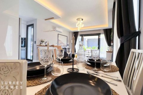 3+1 Villa i Kusadasi, Aydin, Tyrkia Nr. 233212 - 5