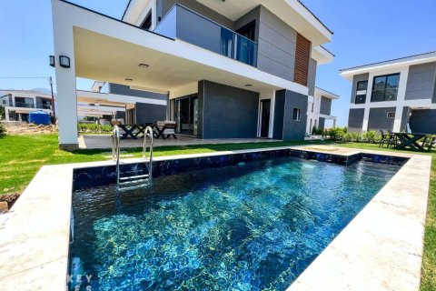 ویلا در Kusadasi ، ترکیه 3 خوابه ، 150 متر مربع. شماره 233212