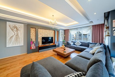 Продажа квартиры  в Оба, Анталье, Турция 3 комн., 180м2, №224992 – фото 3