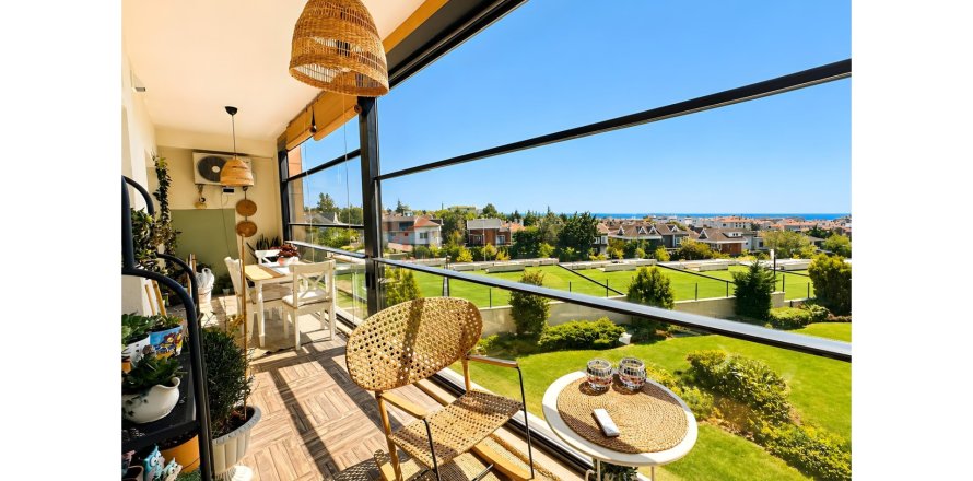 Квартира  4+1 в Бююкчекмедже, Стамбул, Турция №224555