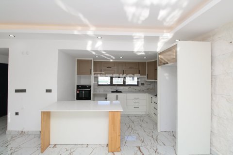 Villa for sale  in Belek, Antalya, Turkey, 4 bedrooms, 220m2, No. 215209 – photo 16