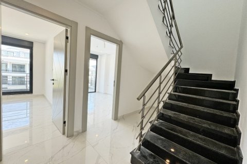 Аренда квартиры  в Аланье, Анталье, Турция 2+1, 99м2, №216483 – фото 23