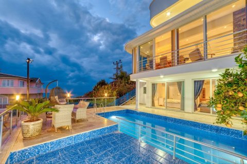5+1 Villa i Demirtas, Alanya, Antalya, Tyrkiet Nr. 215055 - 1