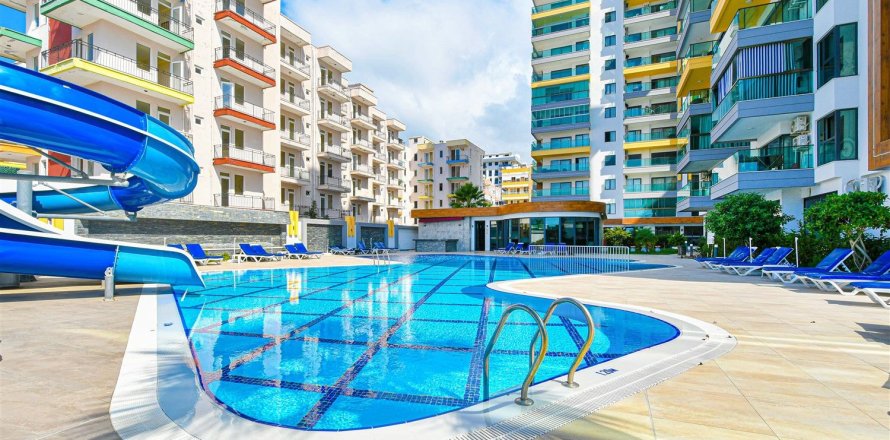 2+1 Leilighet i Mahmutlar, Antalya, Tyrkia Nr. 227108