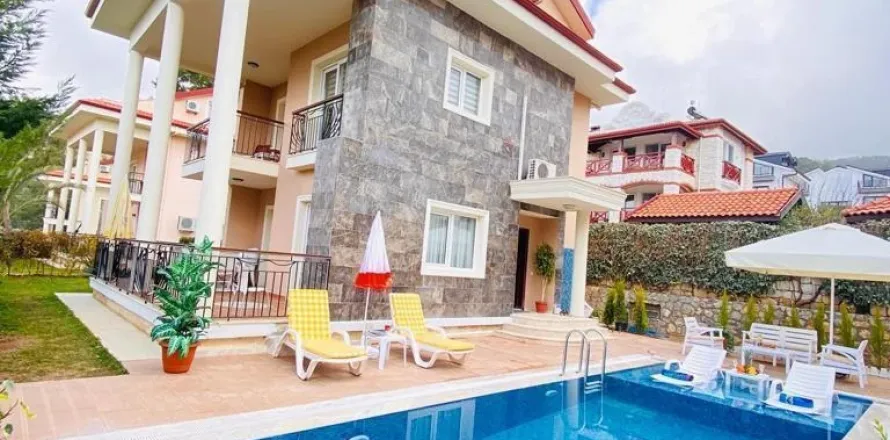 آپارتمان در  Avsallar ، ترکیه 4 خوابه ، 330 متر مربع.  شماره 223981