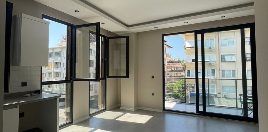 1+1 Wohnung  in Saray, Tekirdag, Türkei Nr. 218892