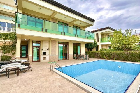 Продажа виллы  в Каргыджаке, Аланье, Анталье, Турция 3+1, 220.0м2, №213704 – фото 1