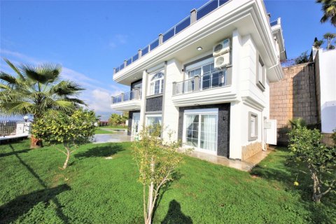 3+1 Villa  in Kargicak, Alanya, Antalya, Turkey No. 229688