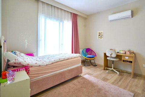 4+1 Villa  in Catalkoy, Girne,  Nr. 214486 - 22