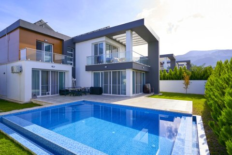 4+1 Villa  in Catalkoy, Girne,  Nr. 214486 - 7