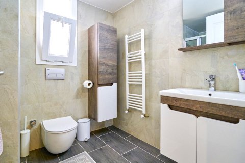 4+1 Villa  in Catalkoy, Girne,  Nr. 214486 - 18