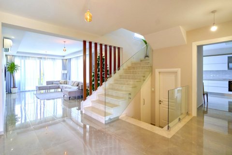 4+1 Villa  in Catalkoy, Girne,  Nr. 214486 - 11