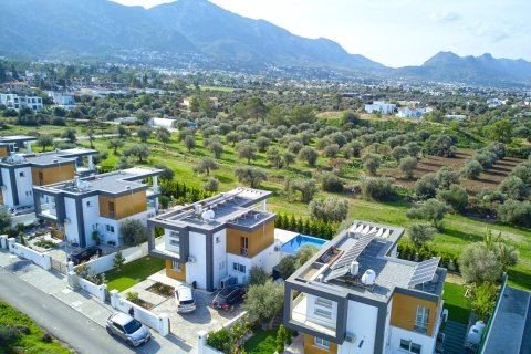 4+1 Villa  in Catalkoy, Girne,  Nr. 214486 - 2