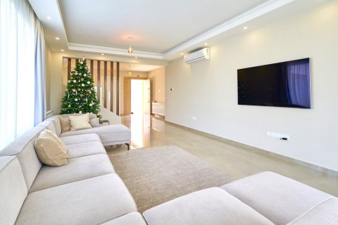 4+1 Villa  in Catalkoy, Girne,  Nr. 214486 - 13