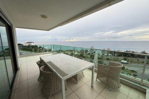 Apartment for sale  in Alanya, Antalya, Turkey, 3 bedrooms, 200m2, No. 220047 – photo 1