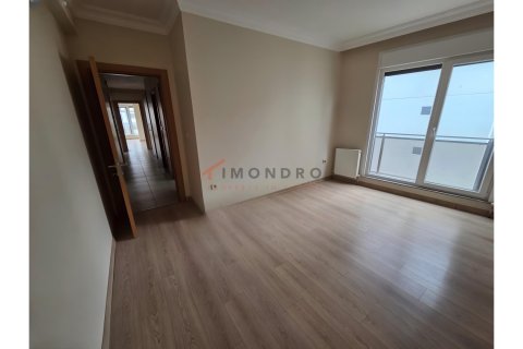 Продажа квартиры  в Кадыкёе, Стамбуле, Турция 2+1, 100м2, №215672 – фото 11