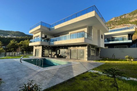 Продажа виллы в Бекташе, Аланье, Анталье, Турция 5+1, 390.0м2, №213794 – фото 1