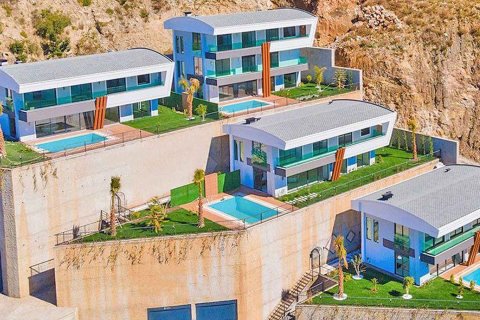 Продажа виллы в Бекташе, Аланье, Анталье, Турция 4+1, 280.0м2, №213795 – фото 1