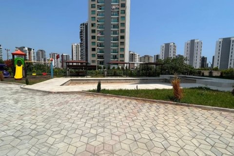 4+1 Apartment in Mezitli, Mersin, Turkey No. 231097