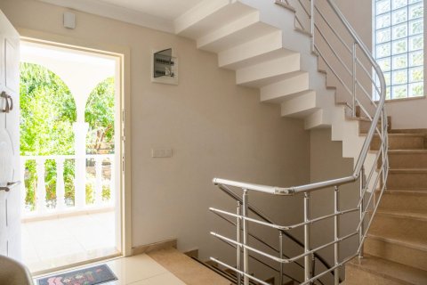 4+1 Villa  i Incekum, Antalya, Turkiet Nr. 219422 - 13