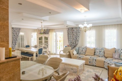 4+1 Villa  i Incekum, Antalya, Tyrkiet Nr. 219422