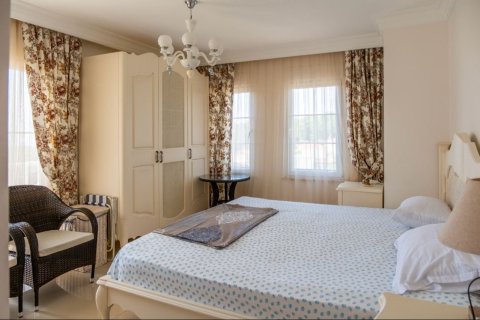 4+1 Villa  i Incekum, Antalya, Turkiet Nr. 219422 - 9