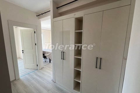 آپارتمان در Mersin ، ترکیه 1 خوابه ، 60 متر مربع. شماره 227786 - 2