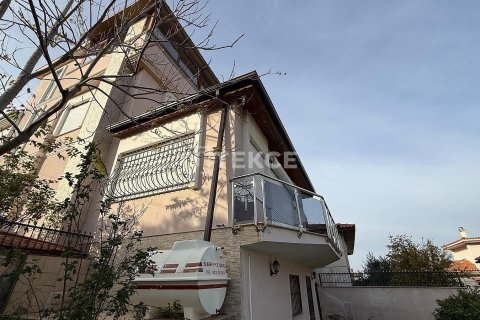 4+1 Villa  i Izmir, Tyrkiet Nr. 215395 - 2