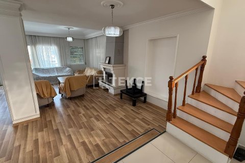 4+1 Villa  i Izmir, Tyrkiet Nr. 215395 - 24