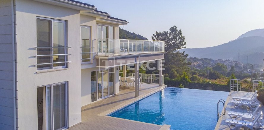5+1 Villa  i Fethiye, Mugla, Tyrkiet Nr. 215392