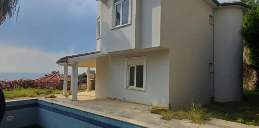 Villa in Tepe, Alanya, Antalya, Turkey No. 215037