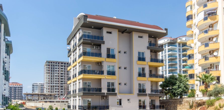 2+1 Apartment  in Mahmutlar, Antalya, Turkey No. 213662