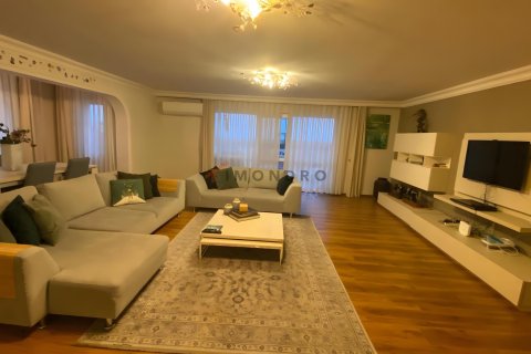 6+1 Wohnung  in Sariyer, Istanbul, Türkei Nr. 221676 - 2