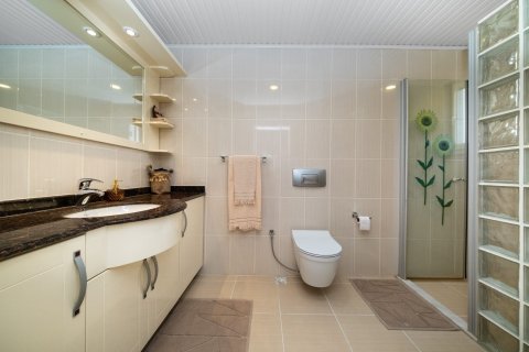 Аренда квартиры в Аланье, Анталье, Турция 3+1, 160м2, №216696 – фото 14