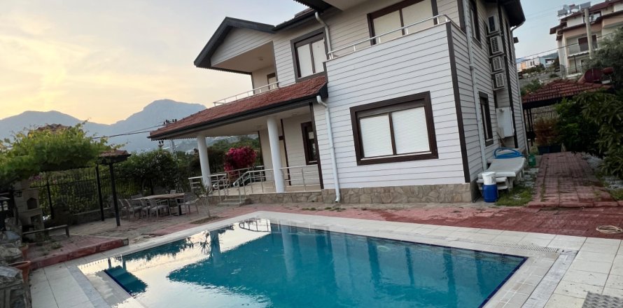 4+1 Villa  i Oba, Antalya, Tyrkia Nr. 218091
