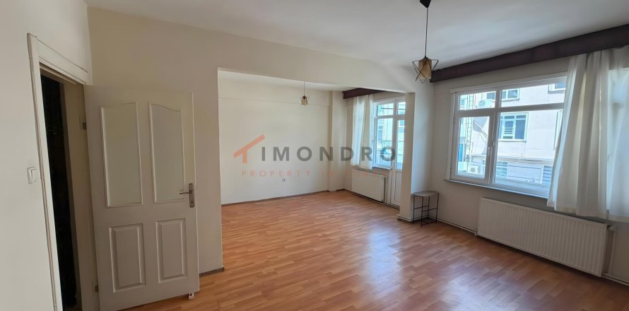 1+1 Leilighet  i Fatih, Istanbul, Tyrkia Nr. 237565