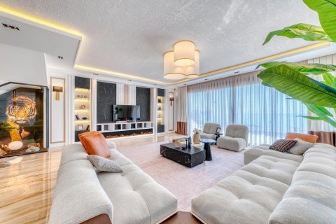 6+1 Villa  in Alanya, Antalya, Türkei Nr. 216450 - 8