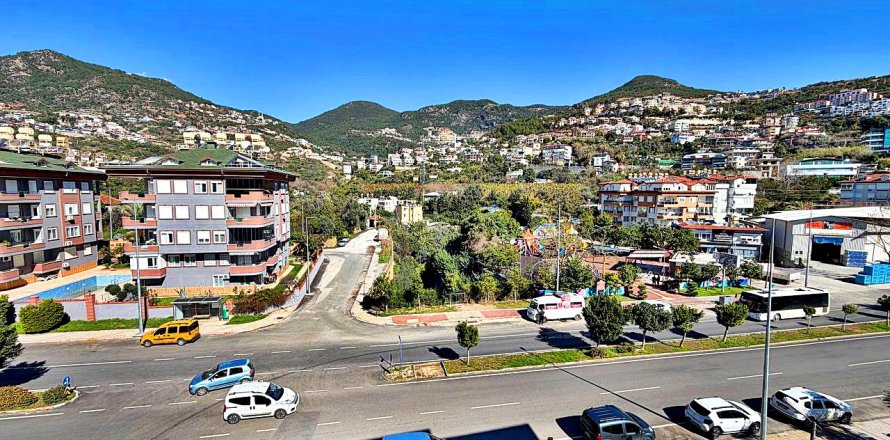 5+1 Apartment  in Alanya, Antalya, Turkey No. 223291