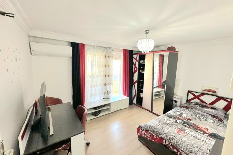5+1 Wohnung  in Mahmutlar, Antalya, Türkei Nr. 220003 - 16