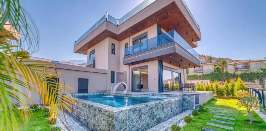 ویلا در  Alanya ، ترکیه 4 خوابه ، 290 متر مربع.  شماره 217338