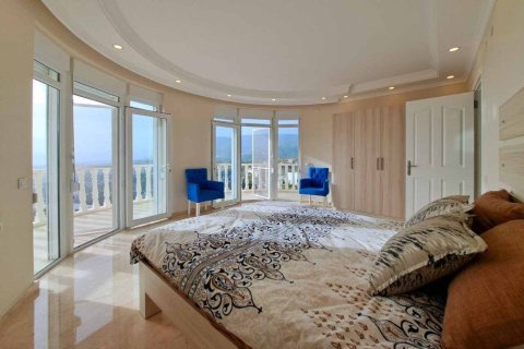 ویلا در  Alanya ، ترکیه 3 خوابه ، 200 متر مربع.  شماره 217335 - 13