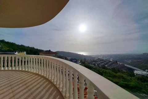 ویلا در  Alanya ، ترکیه 3 خوابه ، 200 متر مربع.  شماره 217335 - 3