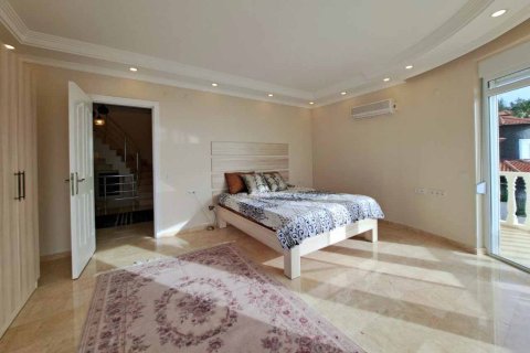 ویلا در  Alanya ، ترکیه 3 خوابه ، 200 متر مربع.  شماره 217335 - 14