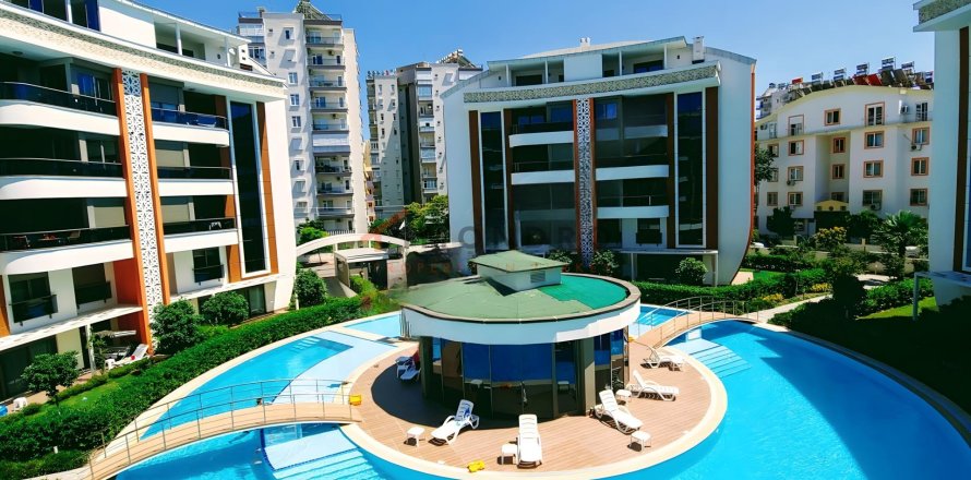 4+1 Apartment in Konyaalti, Antalya, Turkey No. 228856