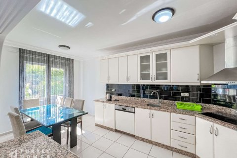 Apartment for sale  in Alanya, Antalya, Turkey, 3 bedrooms, 150m2, No. 233101 – photo 10