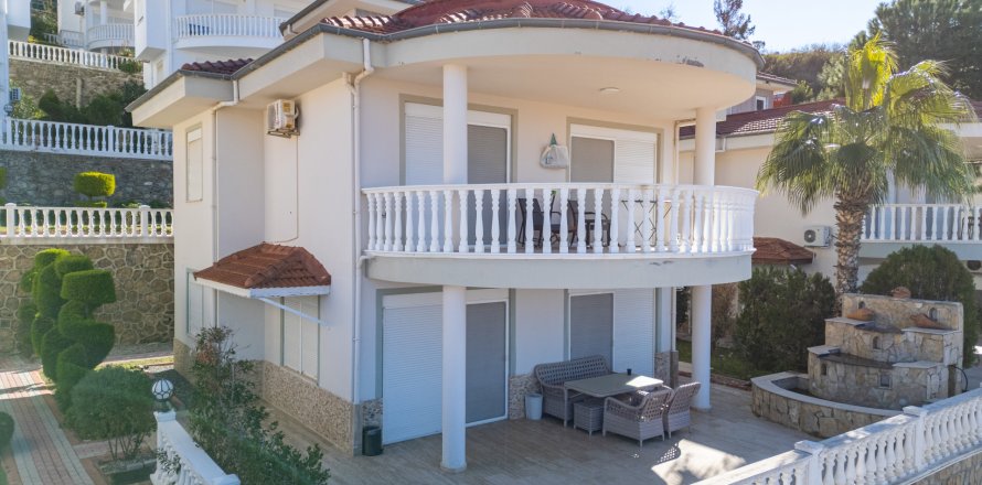 3+1 Villa  i Alanya, Antalya, Turkiet Nr. 221769