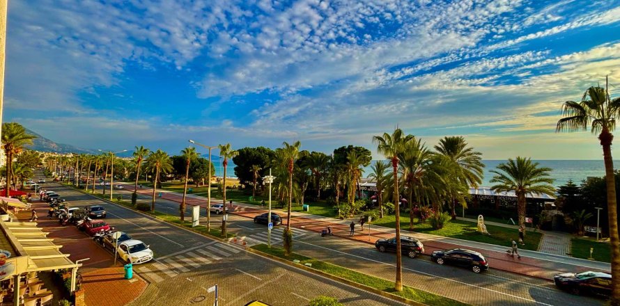 3+1 Leilighet  i Alanya, Antalya, Tyrkia Nr. 221770