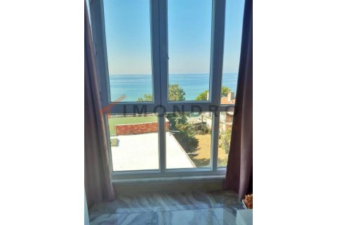 Продажа квартиры в Бююкчекмедже, Стамбуле, Турция 2+1, 80м2, №215097 – фото 11