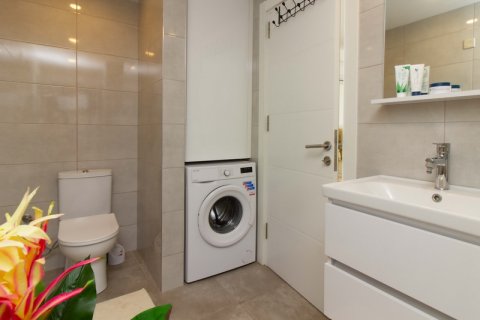 Продажа квартиры  в Гирне, Северный Кипр 2+1, 75м2, №211829 – фото 10